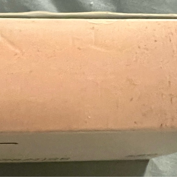 IT Cosmetics Celebration Foundation- Shade: Medium .30oz (discontinued) - Picture 2 of 3